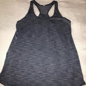 Lululemon essential tank